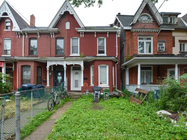 81 Baldwin St, Toronto, ON M5T 1L5