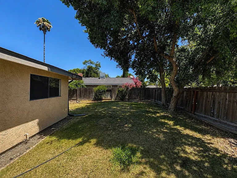 3440 La Jolla Way — Photo 23