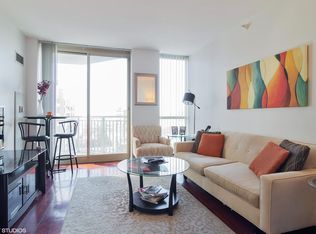 645 N Kingsbury St APT 2205, Chicago, IL 60654