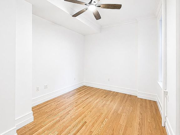 5th image of 24-39 38th St #B10b9