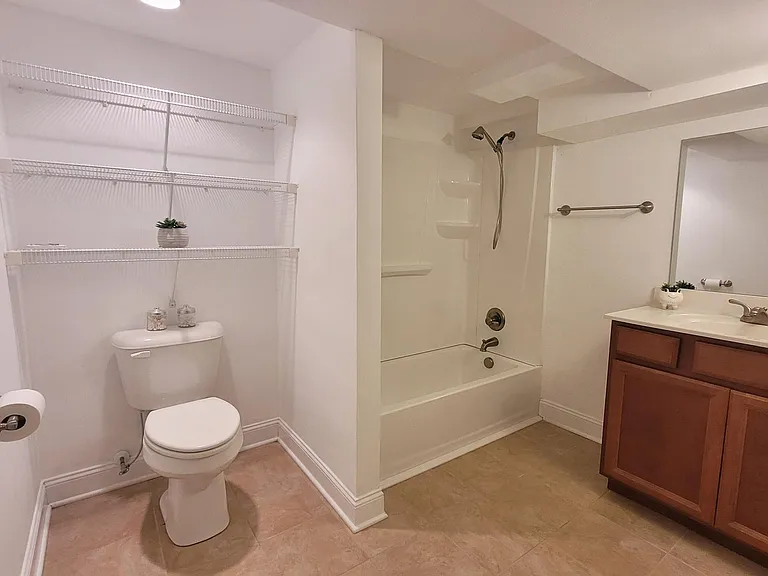 7109 Peachtree Rd — Photo 12