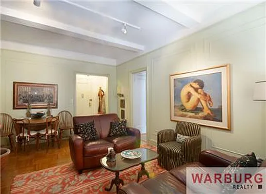 Sold by Warburg | media 8