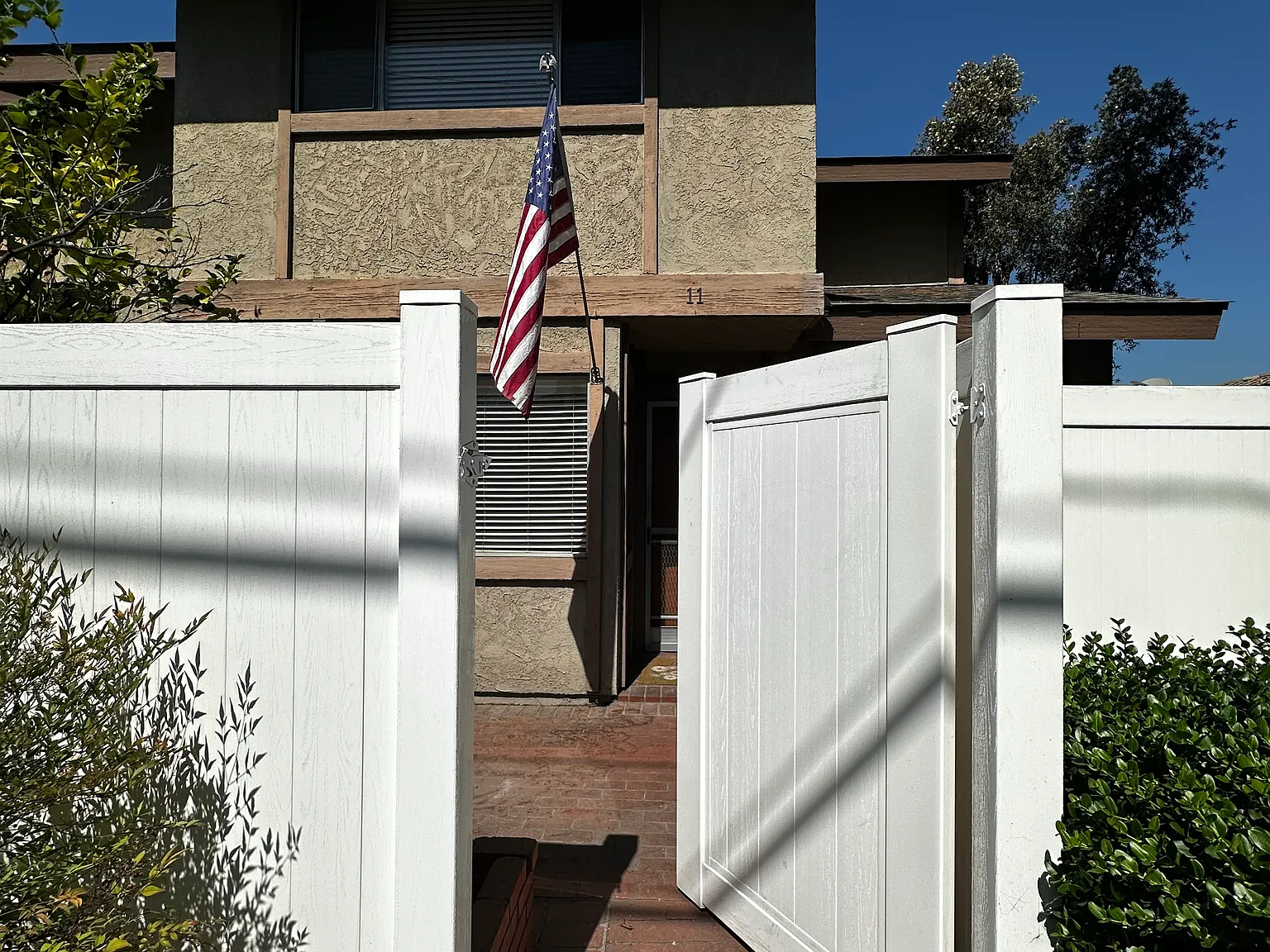 3 bed, 2.5 bath, 1344 sqft, $2,995 — Photo 2