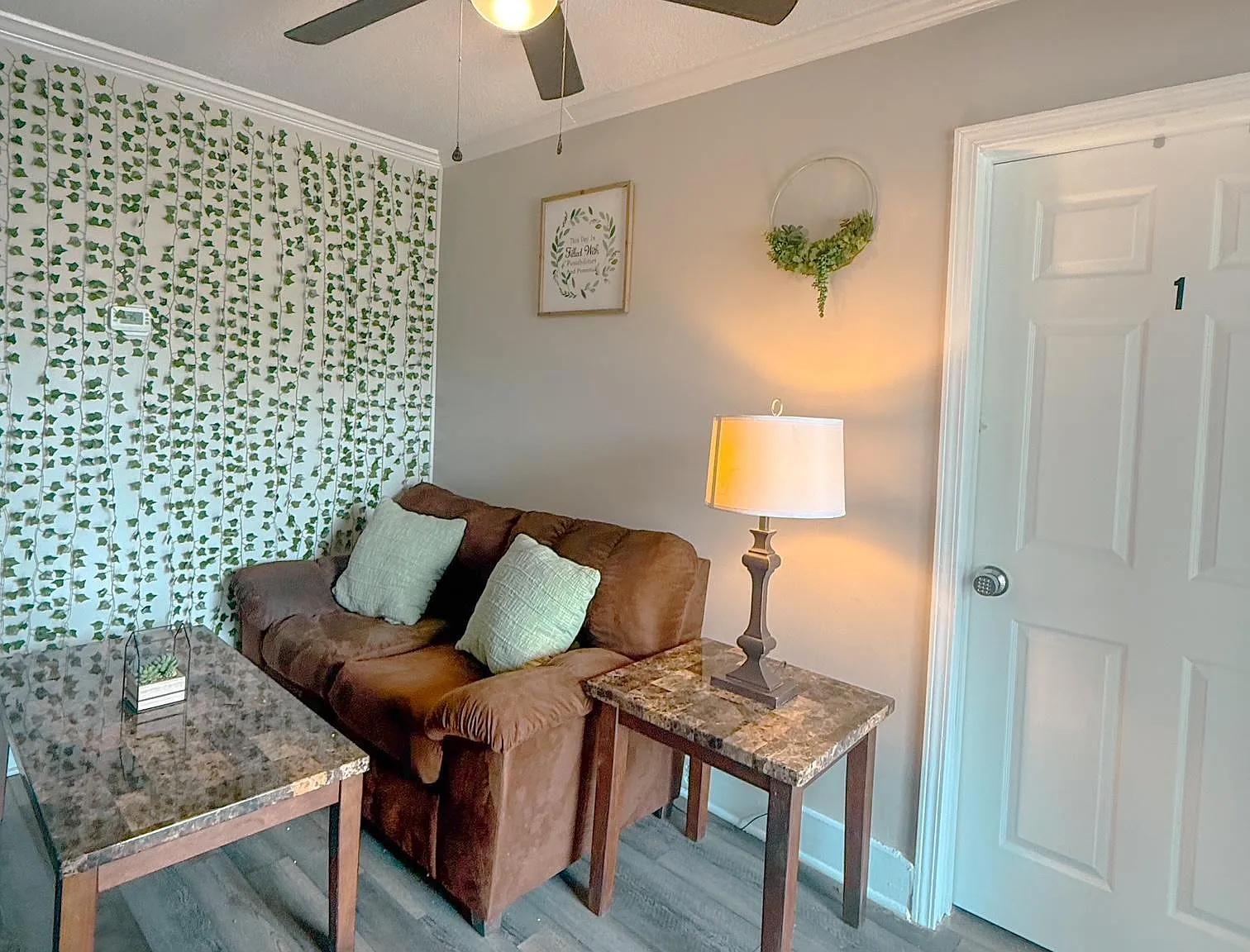 4 bed, 1.0 bath, 1300 sqft, $776 — Photo 3