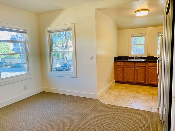 2nd image of 510 20th St APT 1
