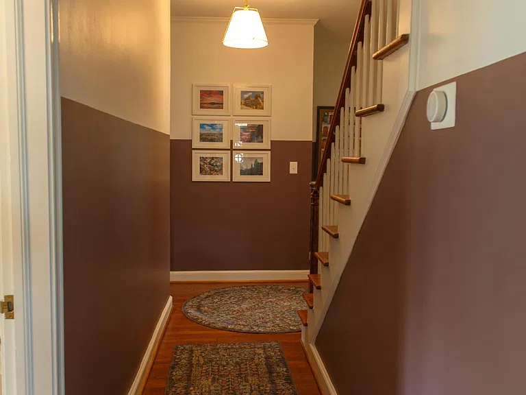 10 Robin St NW — Photo 15
