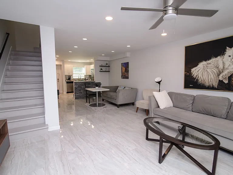 2826 Somerset Park Dr — Photo 5