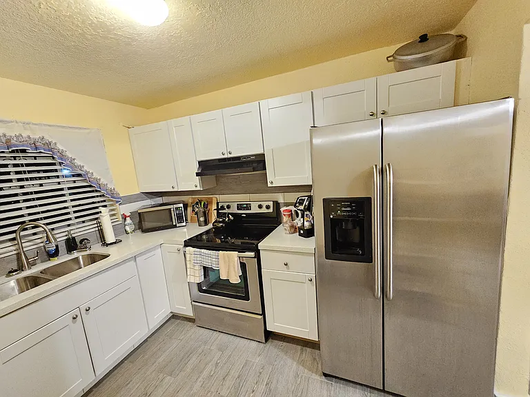 NW 29th Pl — Photo 5