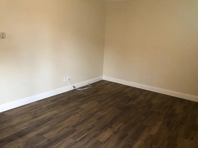 226 E Atara St — Photo 7