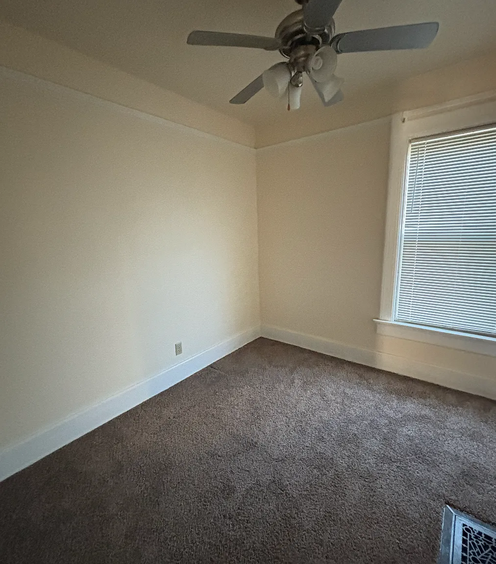3 bed, 1200 sqft, $1,395 — Photo 4