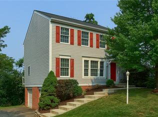 243 Randy Ln, Coraopolis, PA 15108