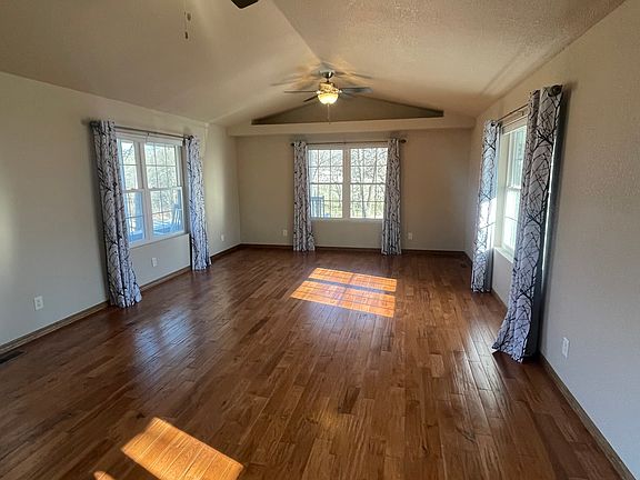 4th image of 13024 Northridge Ln
