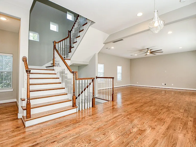 955 W 24th St #D — Photo 25