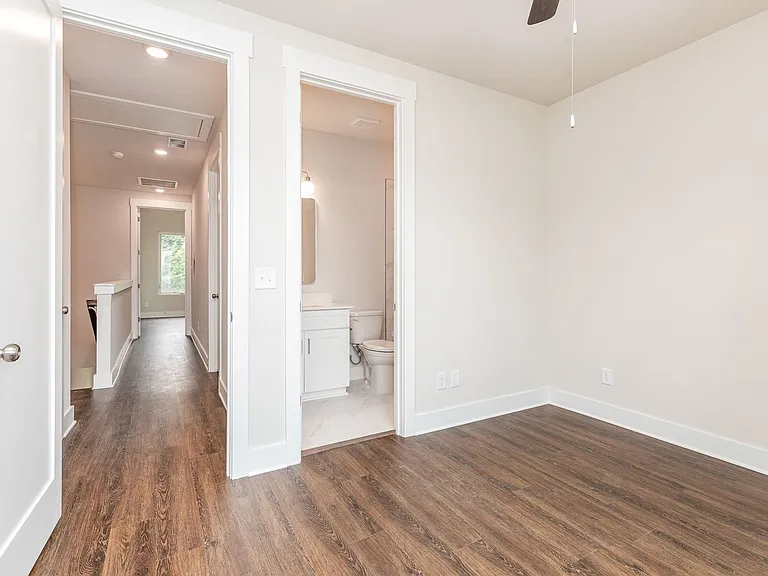 212 Mattoon St — Photo 13