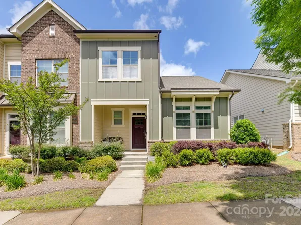 1620 Pat Garrett St, Charlotte, NC 28206