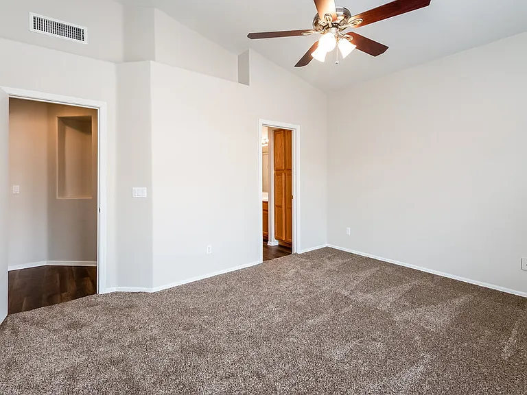 10036 E Capri Ave — Photo 9