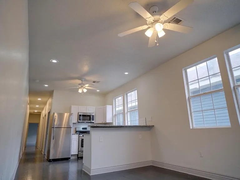 4422 General Pershing St — Photo 5
