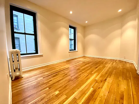 Rented by City & Suburban | media 22