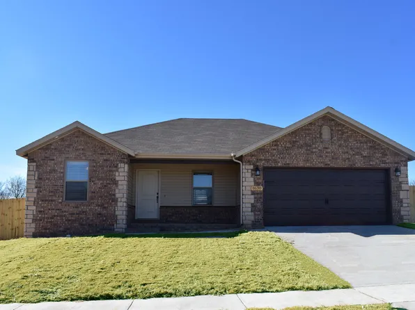 1630 Secretariat Ln, Prairie Grove, AR 72753