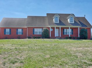 240 Bowling Branch Rd, Cottontown, TN 37048