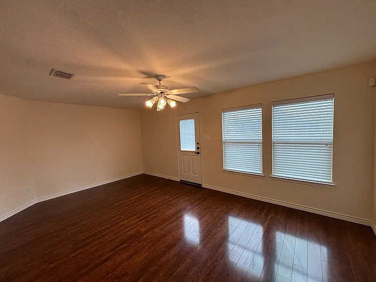 8119 Lost Canyon Trl — Photo 17