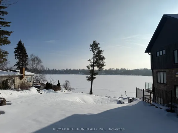 49 Connor Dr, Whitchurch Stouffville, ON L4A 2Z1