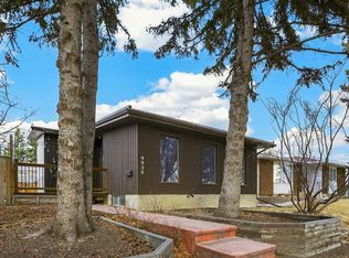 4936 S 40th Ave NW, Calgary, AB T3A0X2