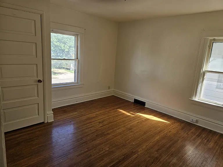 1150 N Main St #2 — Photo 4