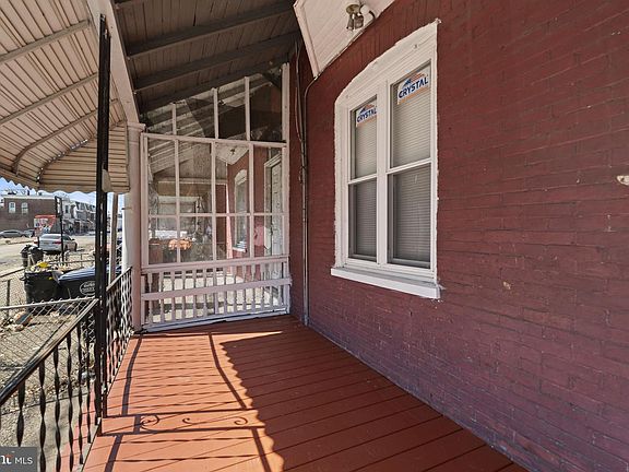 4th image of 2314 W 3rd St