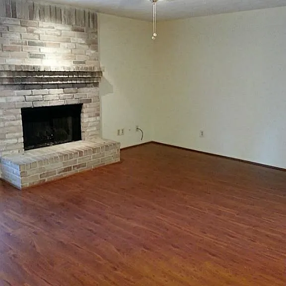 1907 Liberty Point Ln — Photo 8