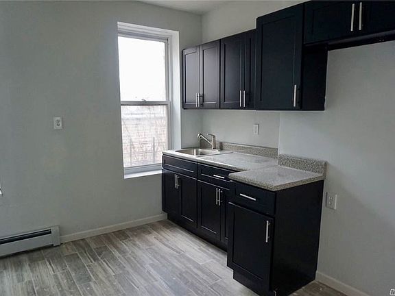 4th image of 845 Livonia Ave