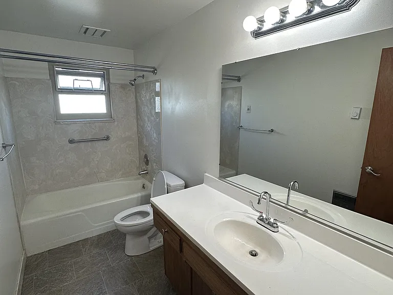6519 Phinney Ave N #2 — Photo 12