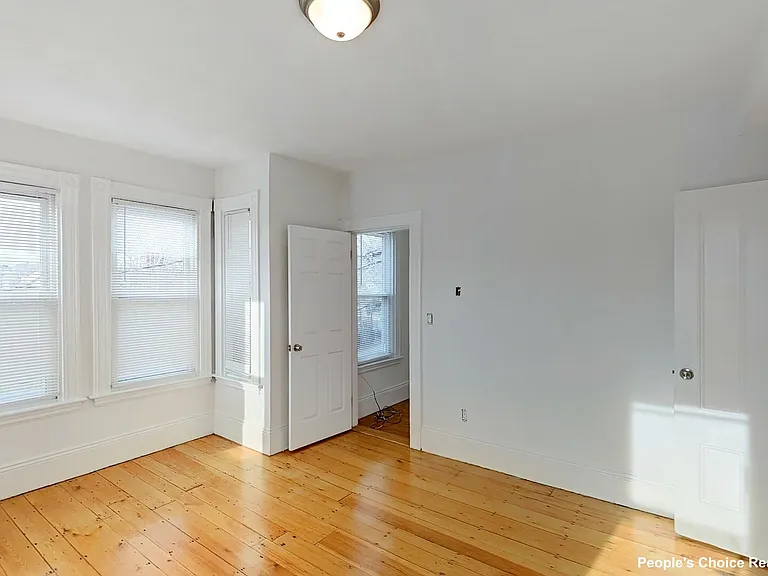 15 Vinal Ave #2B — Photo 12