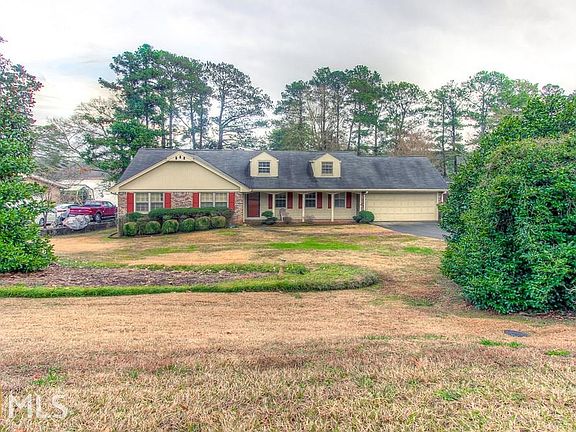3rd image of 2046 Lake Sorrento Dr