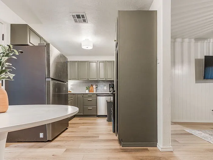 411 Showalter Dr — Photo 6