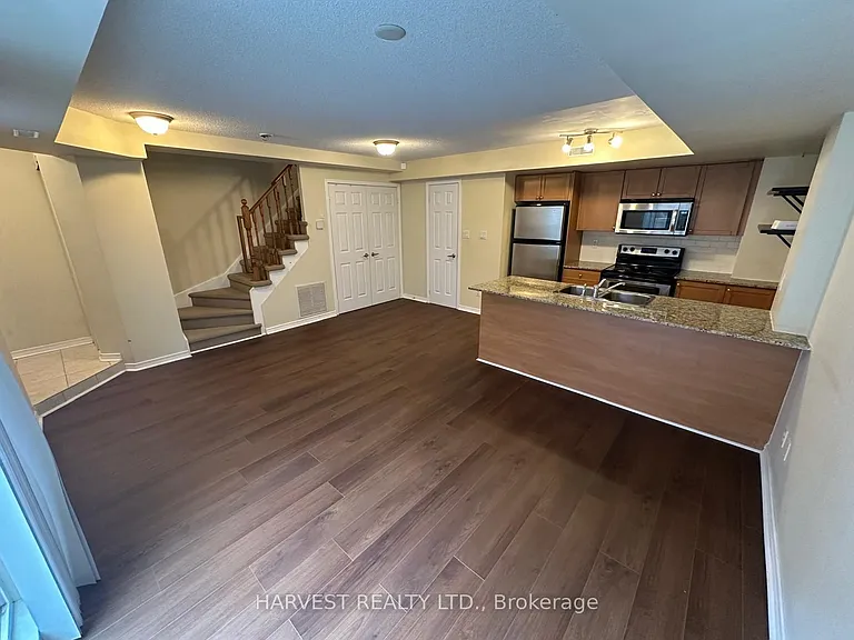 11 Ruttan St #125 — Photo 4