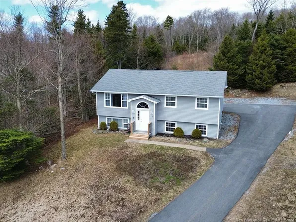 11 Dolly Dr, Saint John, NB E2J 0C9