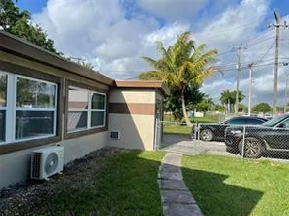 5201 SW 28th Terrace, Dania Beach, FL 33312