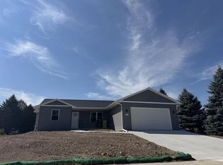 1505 Lisa Ln, New Holstein, WI 53061