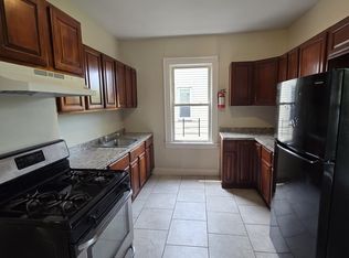 83 Willoughby St FLOOR 2, Newark, NJ 07112