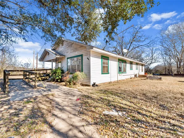 825 County Road 2511, Naples, TX 75568