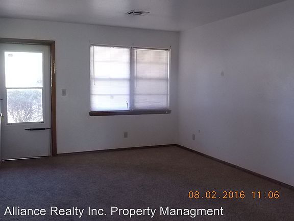 3rd image of 401 Spruce Dr
