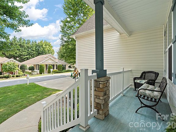 3rd image of 64 Eagle Pointe Way