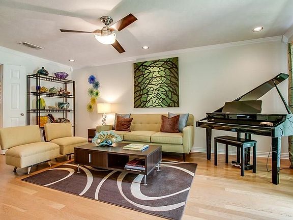 5th image of 3440 Shady Hollow Ln