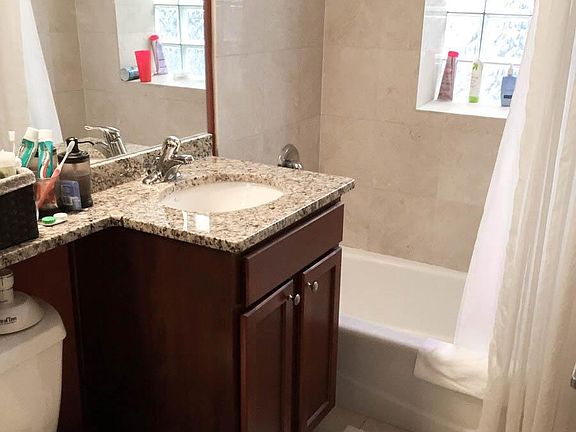 4th image of 4867 N Hermitage Ave #3T