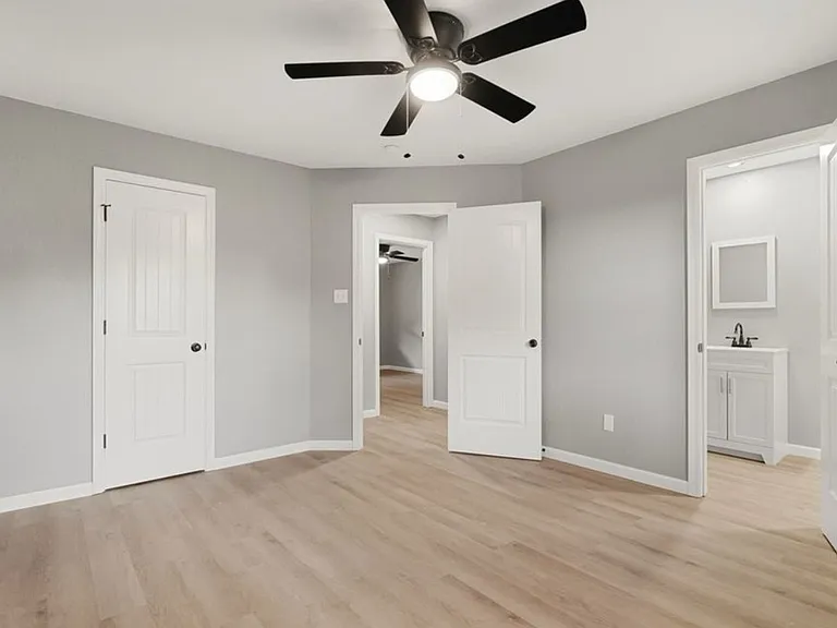 2108 Boston St — Photo 22