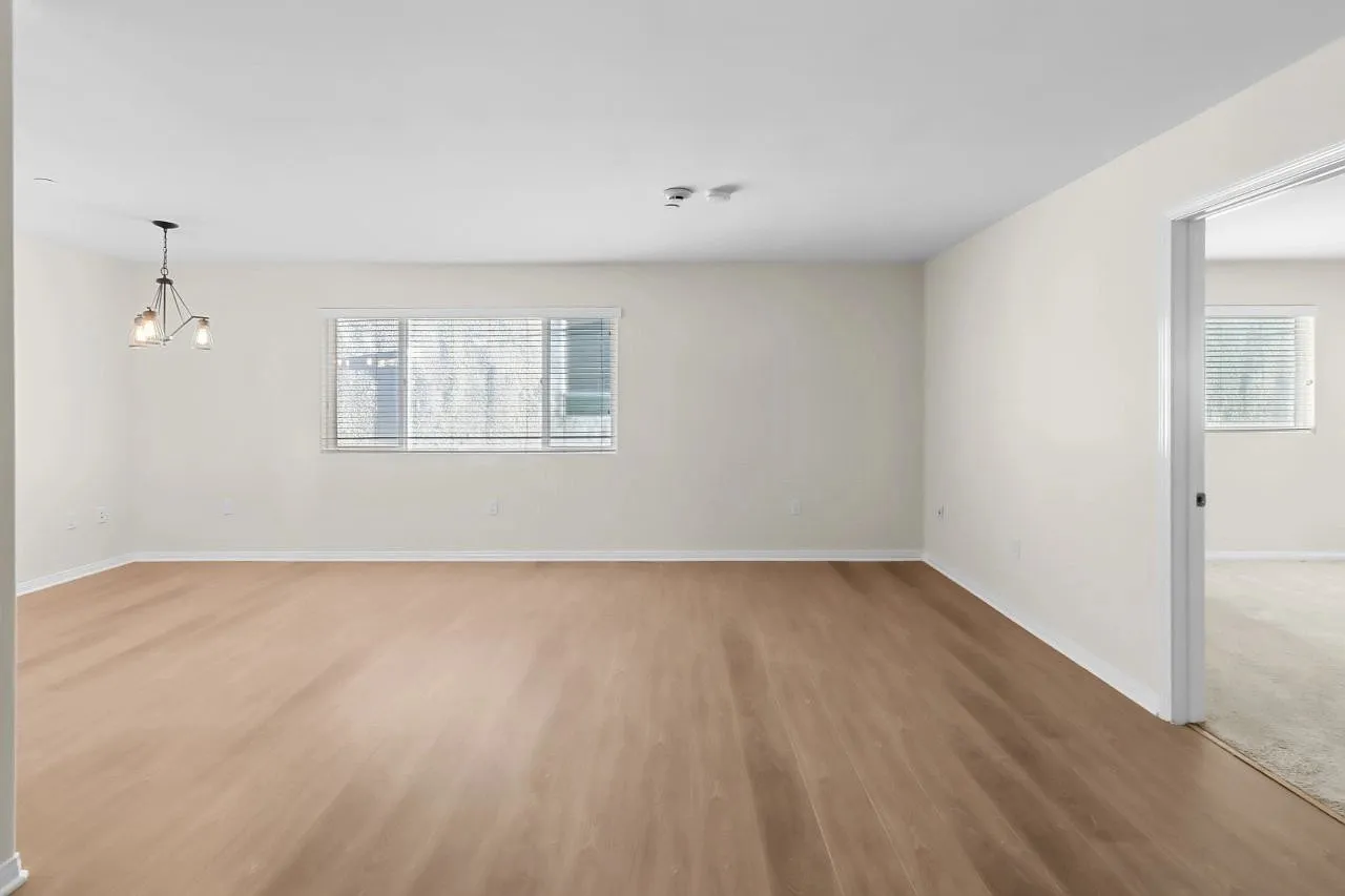 1 bed, 1.0 bath, $2,395 — Photo 2
