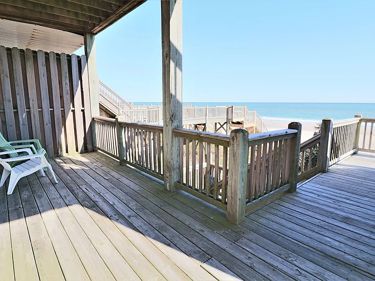 211 Goldsboro Dr — Photo 30