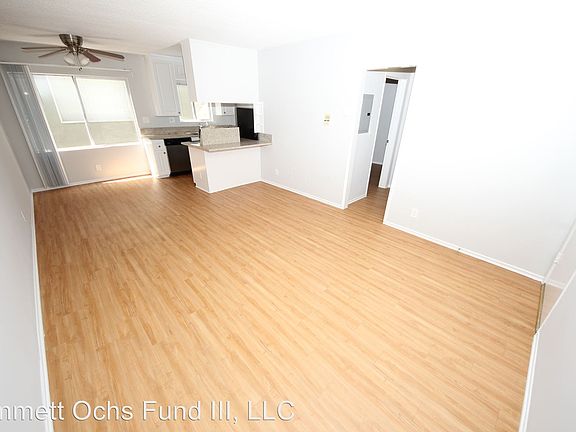 2nd image of 1725 Purdue Ave APT 106
