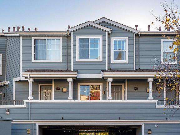 3rd image of 848 Diablo Ave